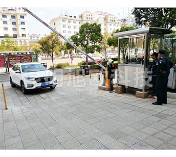 超詳細講解|「停車場車牌識別系統(tǒng)」設(shè)計、施工與調(diào)試技巧